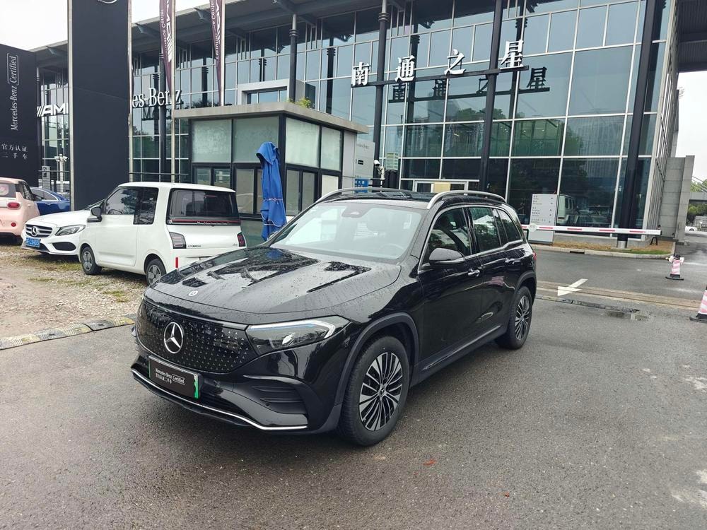 Mercedes-Benz EQB 2025 — фото автомобиля
