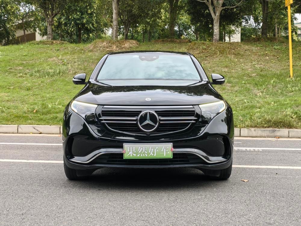 Mercedes-Benz EQC 2019 — фото автомобиля
