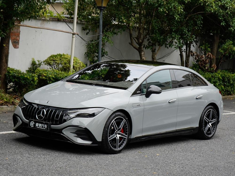 Mercedes-Benz EQE AMG 2023 — фото автомобиля
