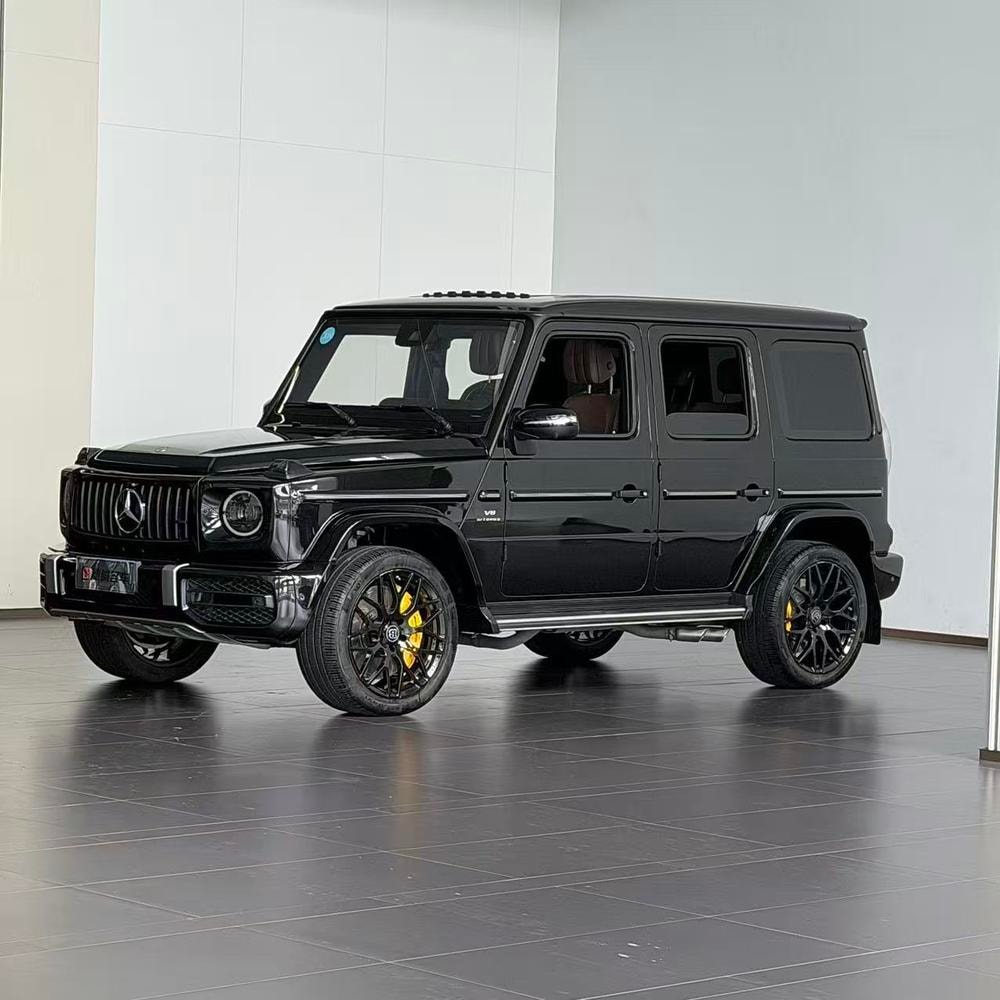 Mercedes-Benz G-Class 2022 — фото автомобиля