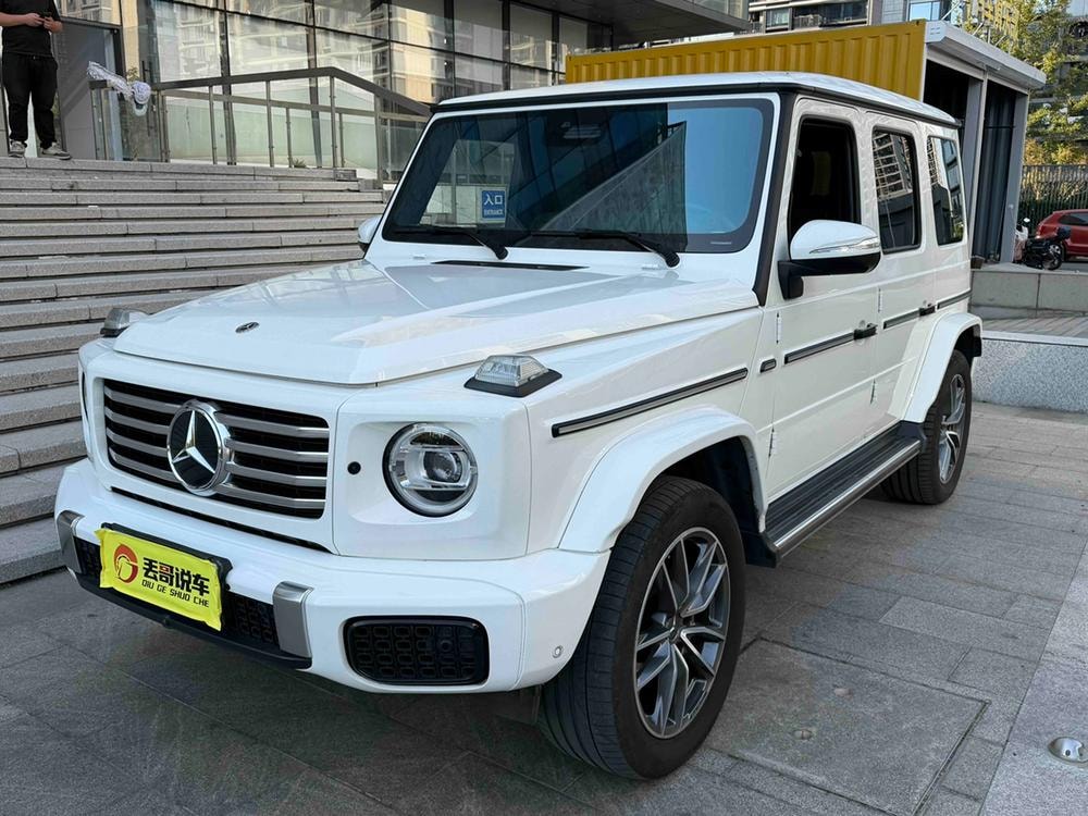 Mercedes-Benz G-Class 2025 — фото автомобиля 1