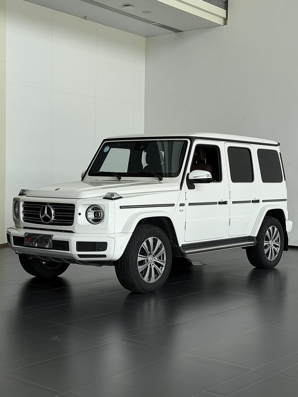 Mercedes-Benz G-Class 2023 — фото автомобиля
