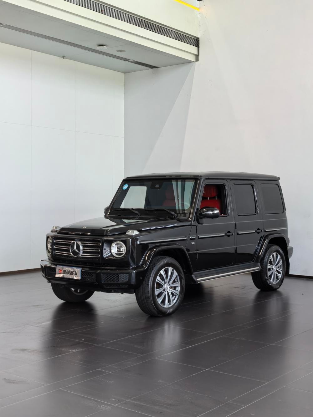 Mercedes-Benz G-Class 2019 — фото автомобиля