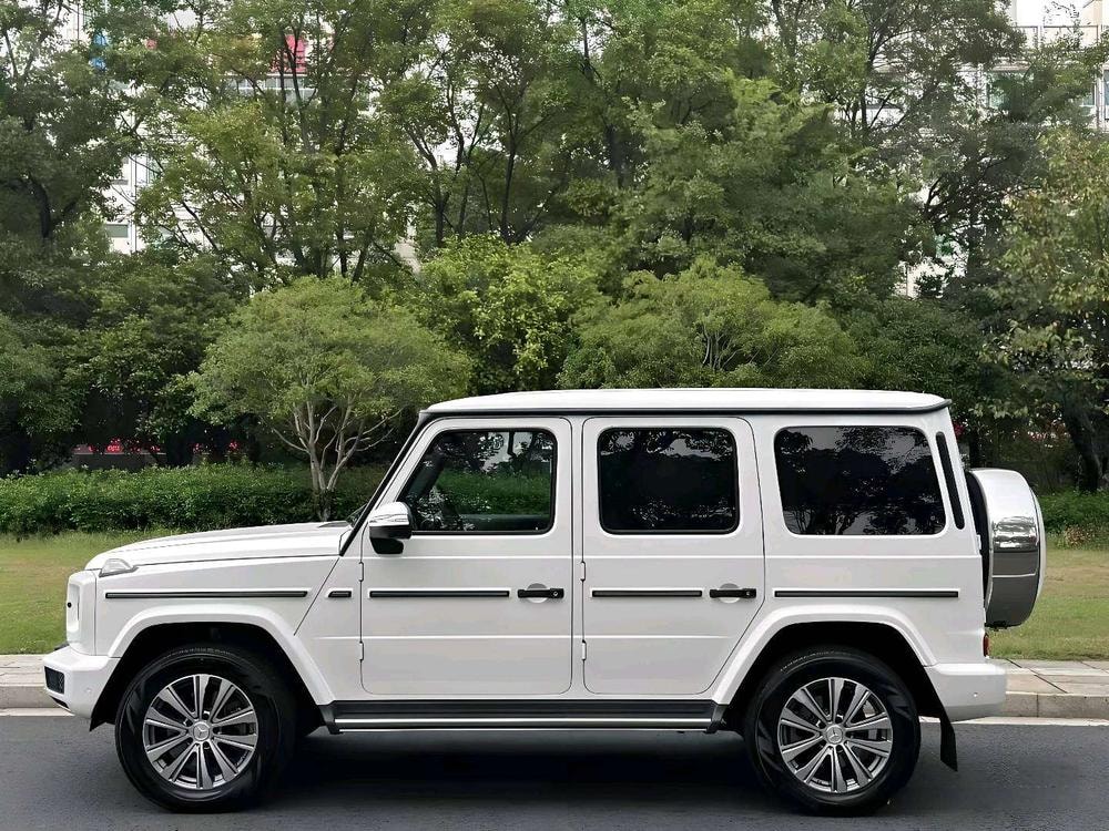 Mercedes-Benz G-Class 2020 — фото автомобиля