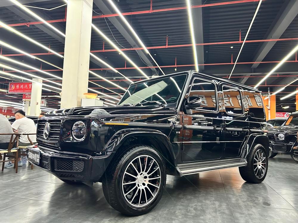 Mercedes-Benz G-Class 2019 — фото автомобиля