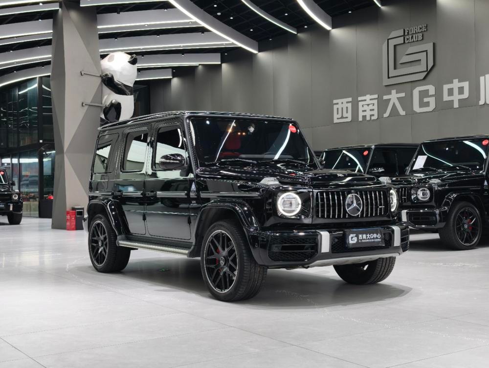Mercedes-Benz G-Class 2022 — фото автомобиля