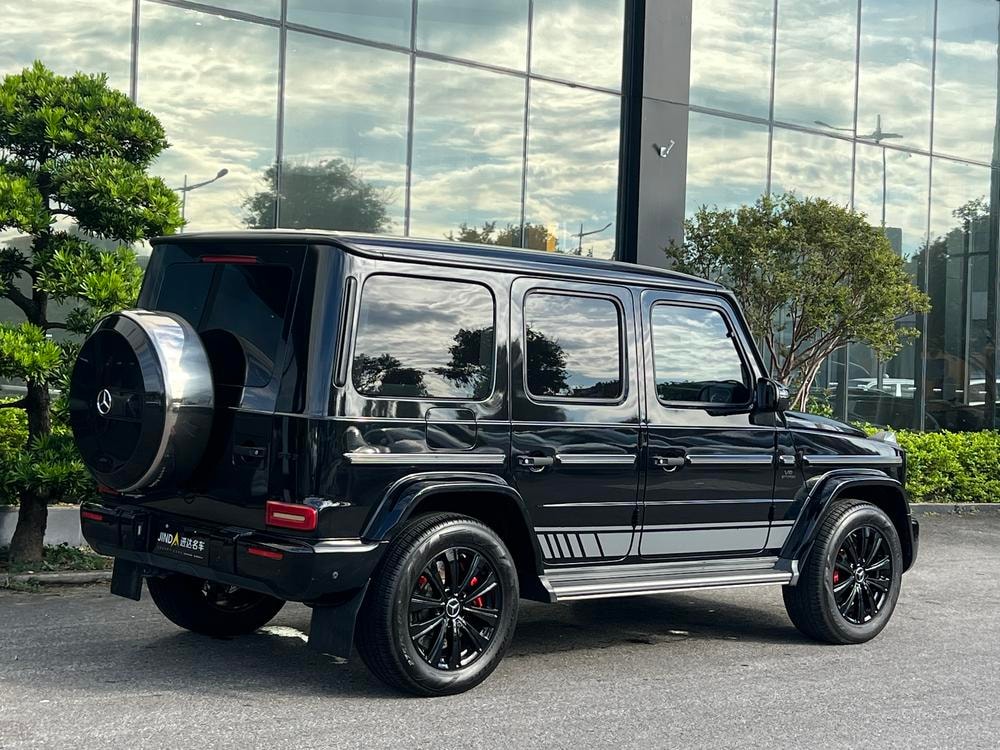 Mercedes-Benz G-Class 2022 — фото автомобиля