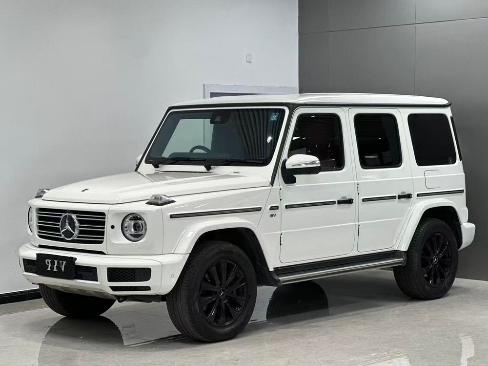 Mercedes-Benz G-Class 2022 — фото автомобиля