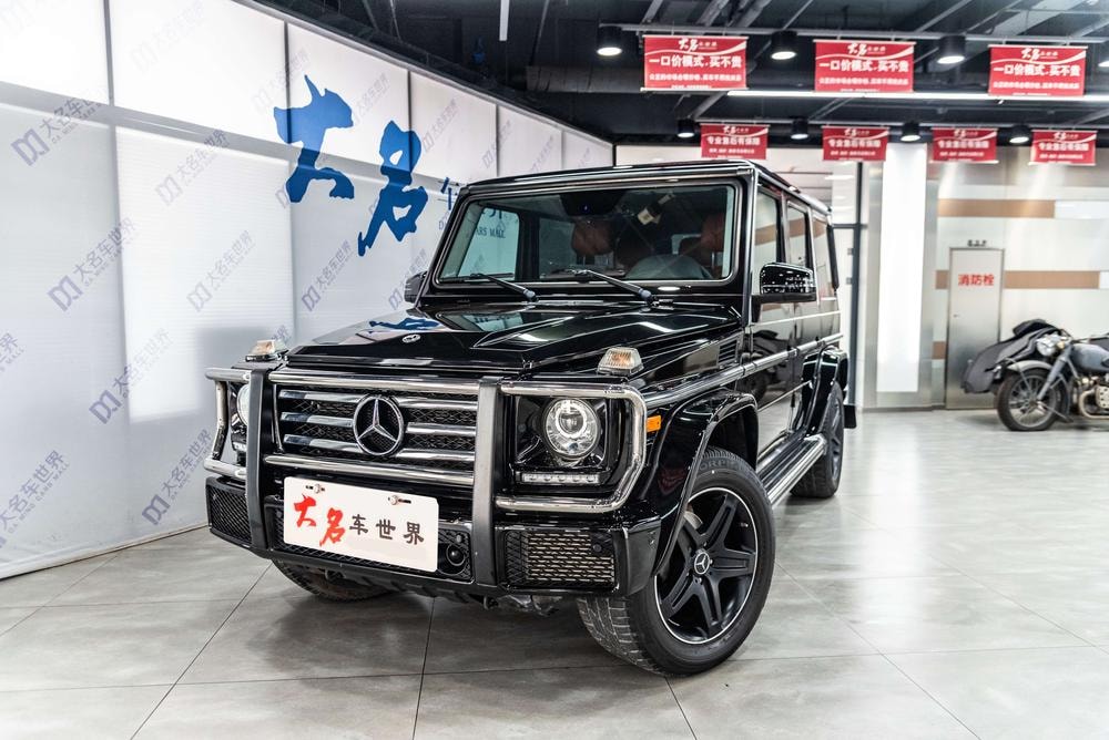 Mercedes-Benz G-Class 2018 — фото автомобиля