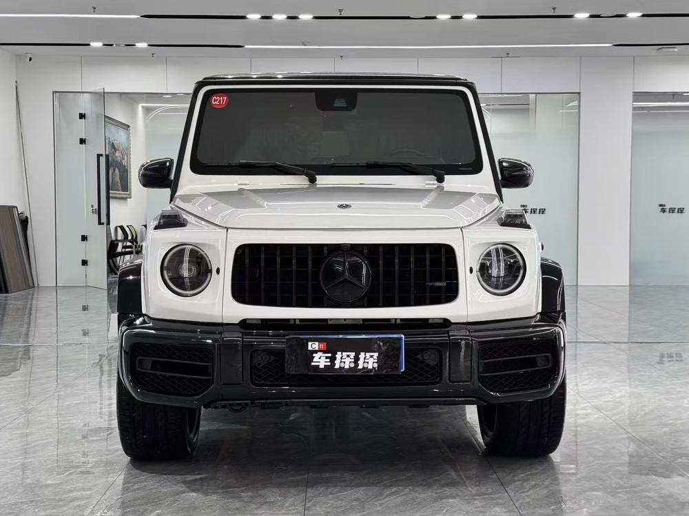 Mercedes-Benz G-Class 2021 — фото автомобиля
