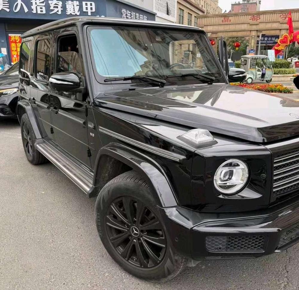 Mercedes-Benz G-Class 2022 — фото автомобиля