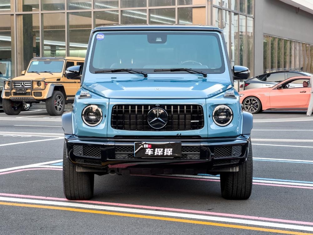 Mercedes-Benz G-Class 2023 — фото автомобиля