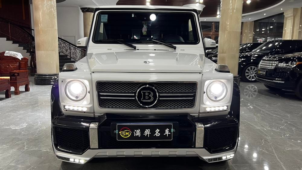 Mercedes-Benz G-Class 2018 — фото автомобиля