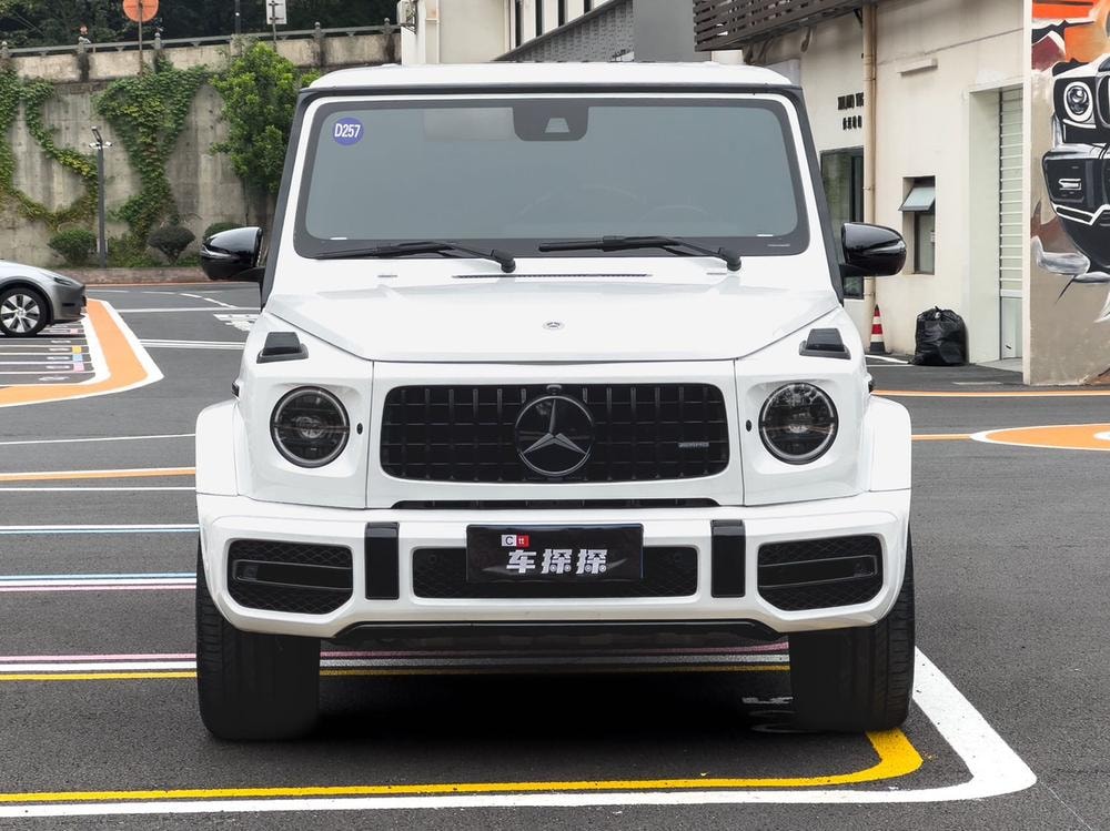 Mercedes-Benz G-Class 2023 — фото автомобиля