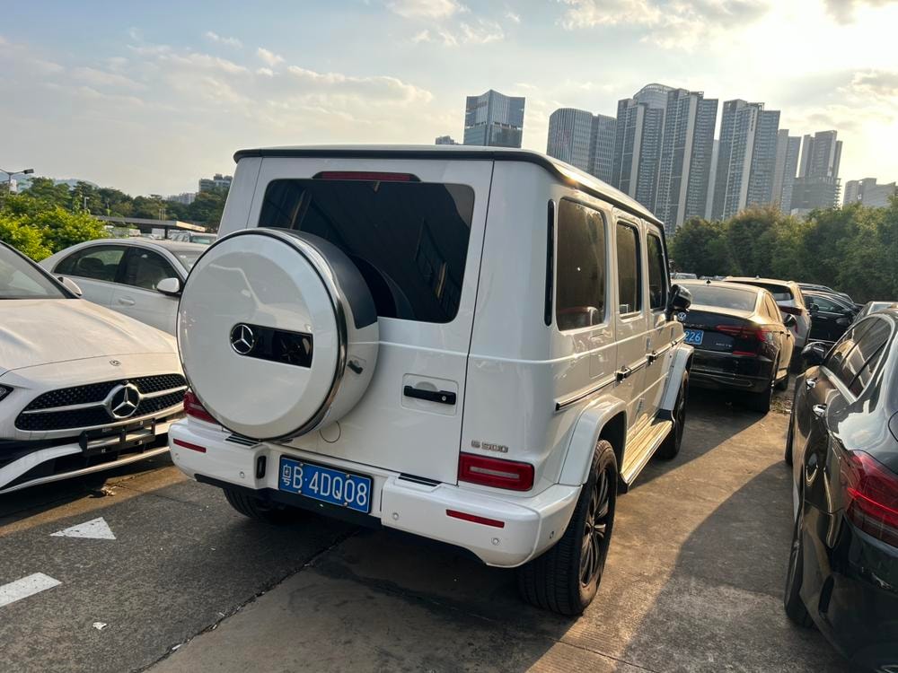 Mercedes-Benz G-Class 2022 — фото автомобиля 1
