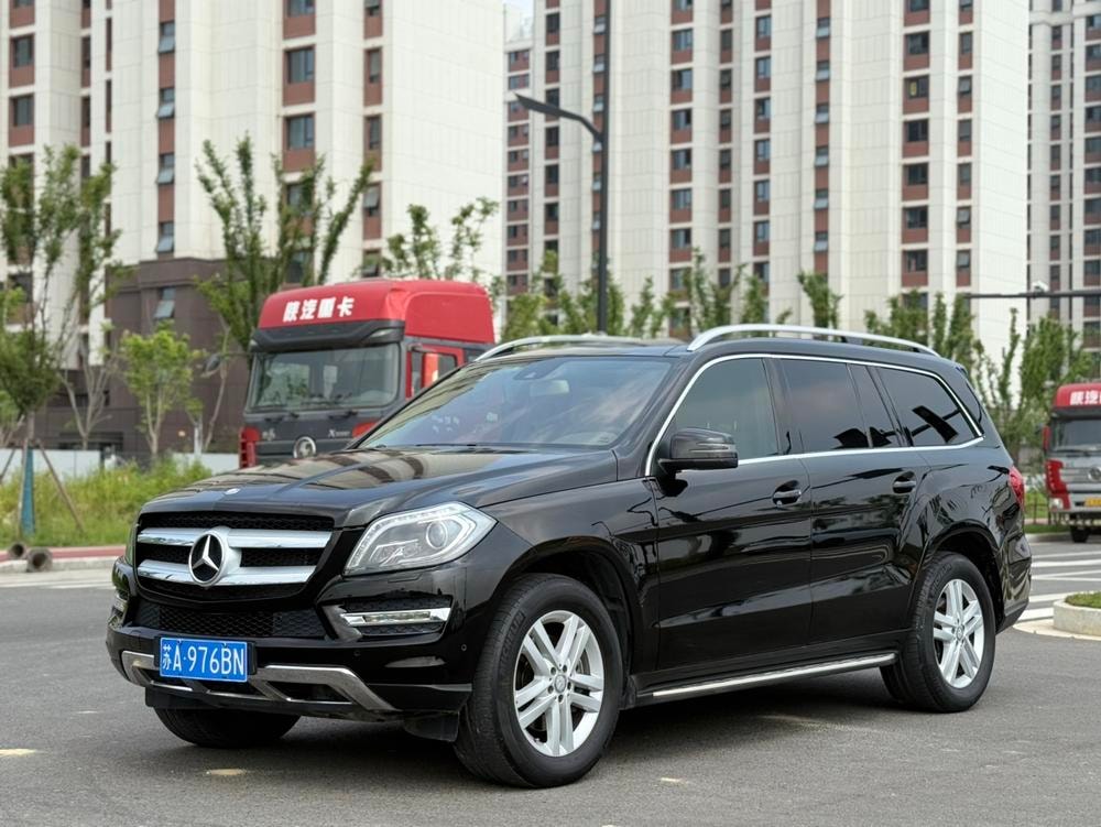 Mercedes-Benz GL-Class 2015 — фото автомобиля