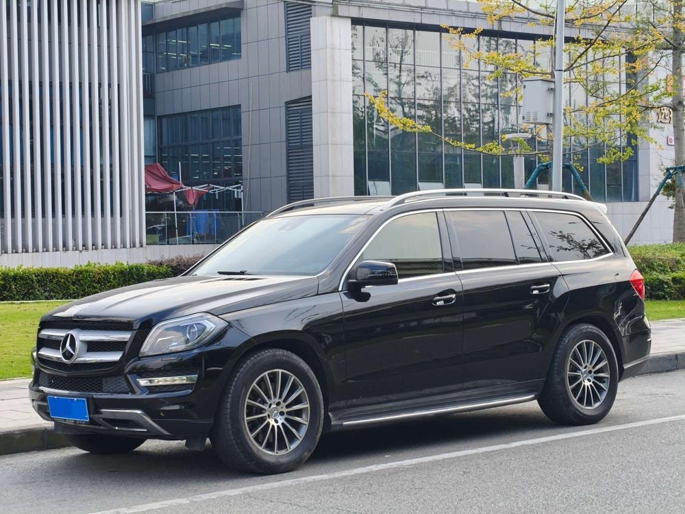 Mercedes-Benz GL-Class 2015 — фото автомобиля
