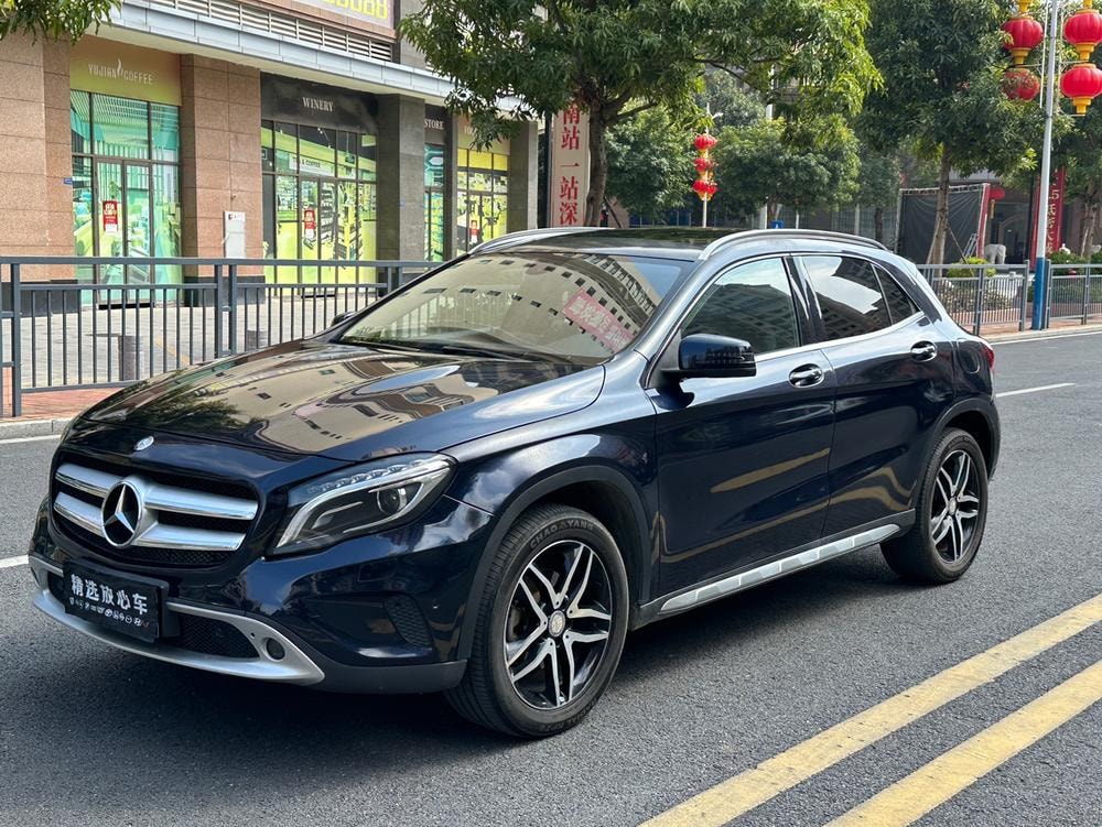 Mercedes-Benz GLA 2015 — фото автомобиля