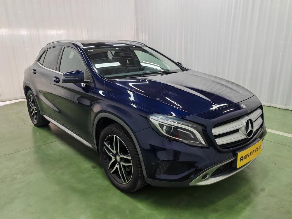 Mercedes-Benz GLA 2016 — фото автомобиля