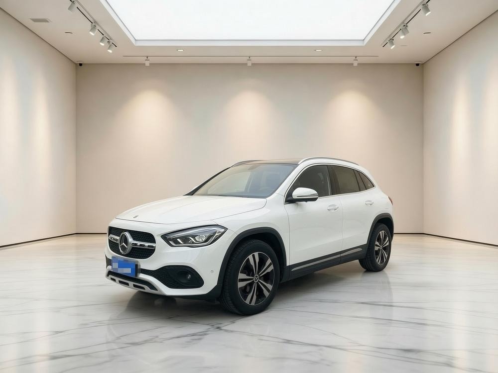 Mercedes-Benz GLA 2020 — фото автомобиля