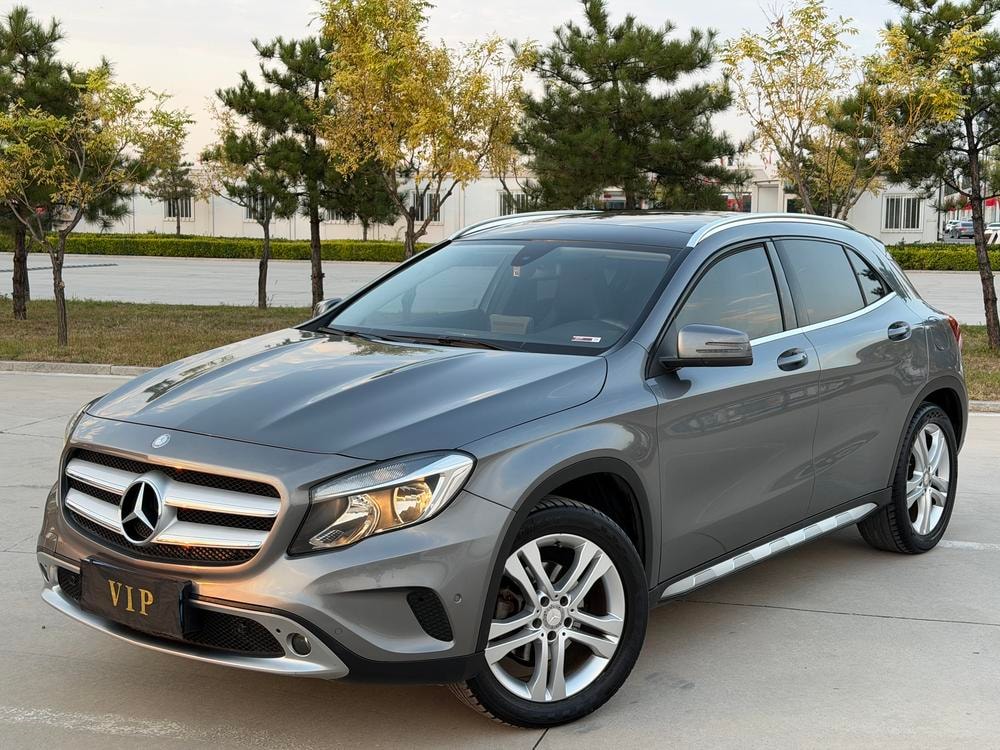 Mercedes-Benz GLA 2016 — фото автомобиля