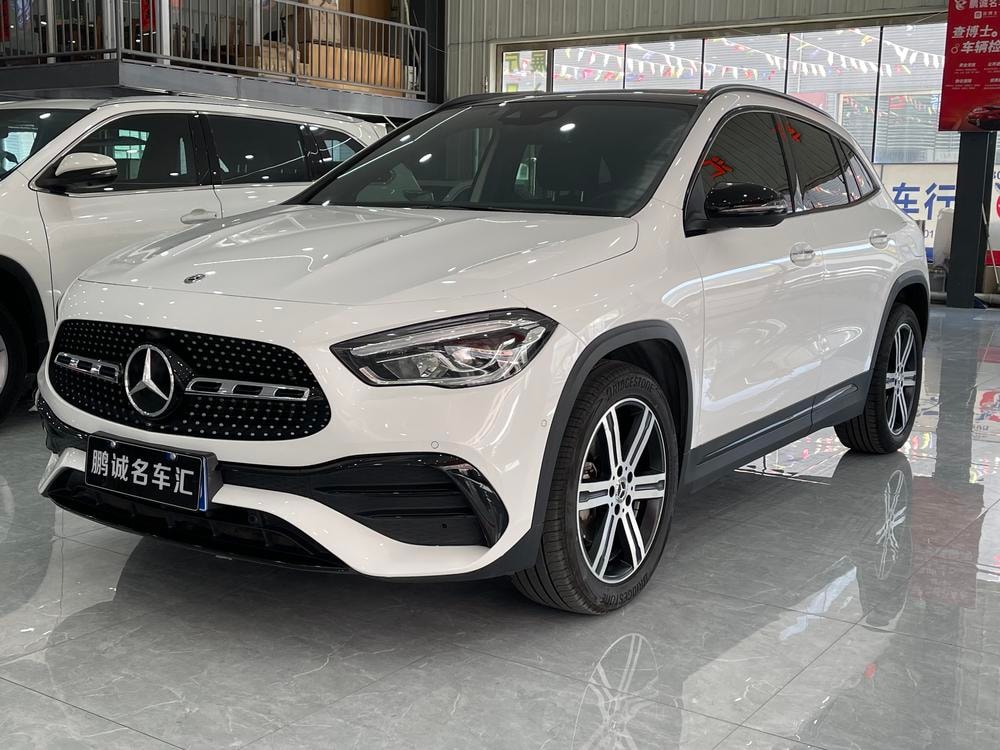 Mercedes-Benz GLA 2020 — фото автомобиля