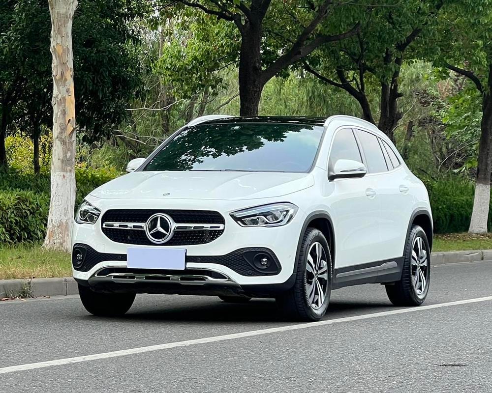 Mercedes-Benz GLA 2020 — фото автомобиля 1