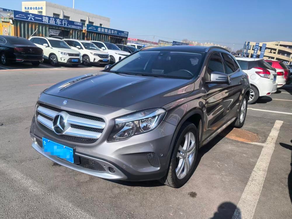 Mercedes-Benz GLA 2016 — фото автомобиля