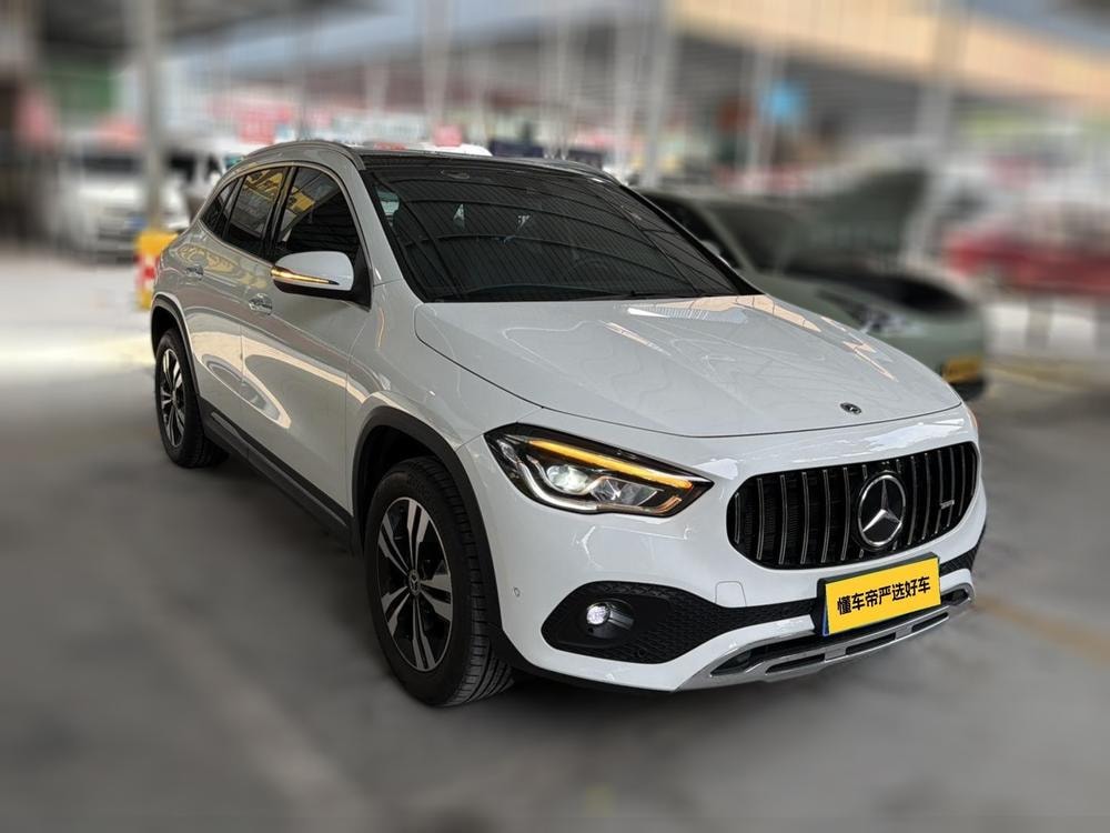 Mercedes-Benz GLA 2022 — фото автомобиля