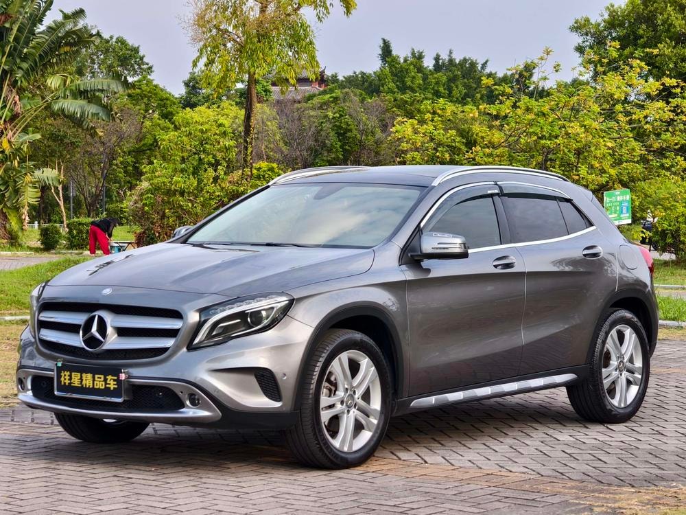 Mercedes-Benz GLA 2016 — фото автомобиля