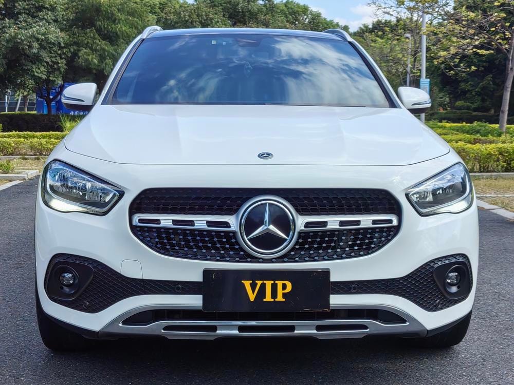 Mercedes-Benz GLA 2020 — фото автомобиля