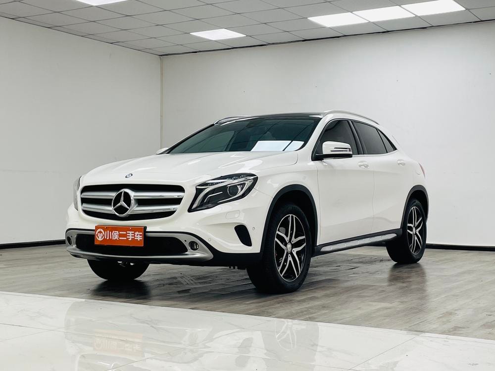 Mercedes-Benz GLA 2016 — фото автомобиля