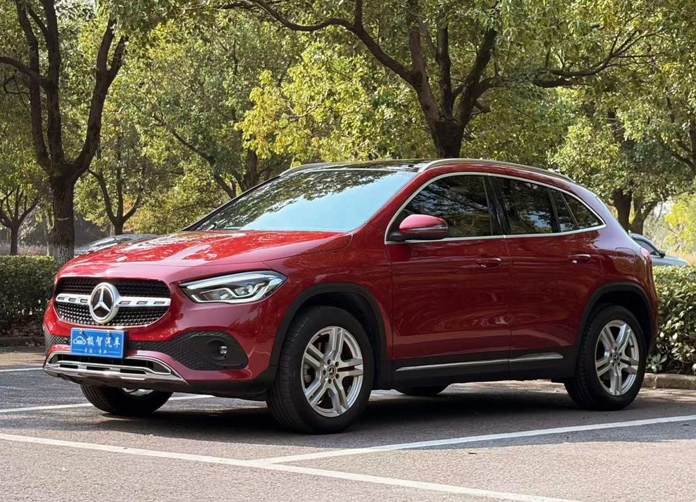 Mercedes-Benz GLA 2022 — фото автомобиля 1