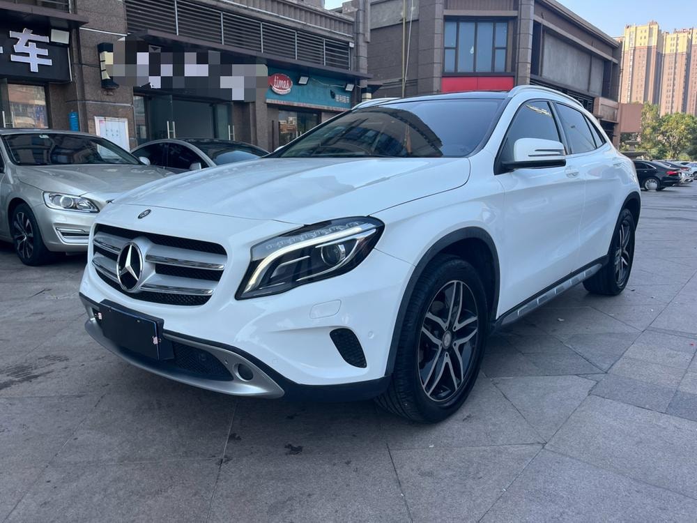 Mercedes-Benz GLA 2016 — фото автомобиля