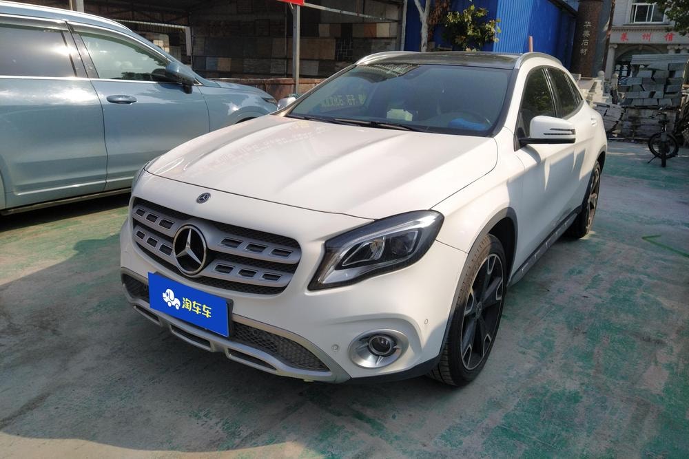 Mercedes-Benz GLA 2017 — фото автомобиля