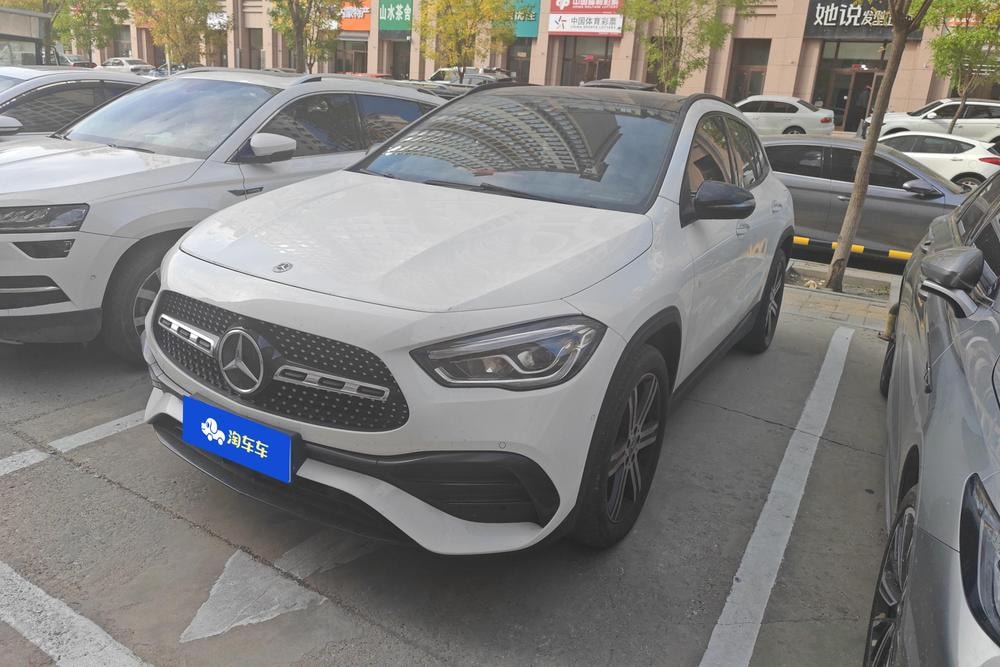 Mercedes-Benz GLA 2020 — фото автомобиля