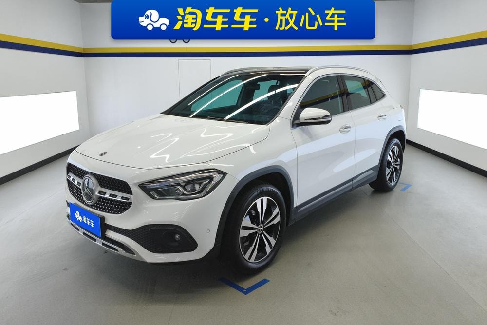 Mercedes-Benz GLA 2020 — фото автомобиля