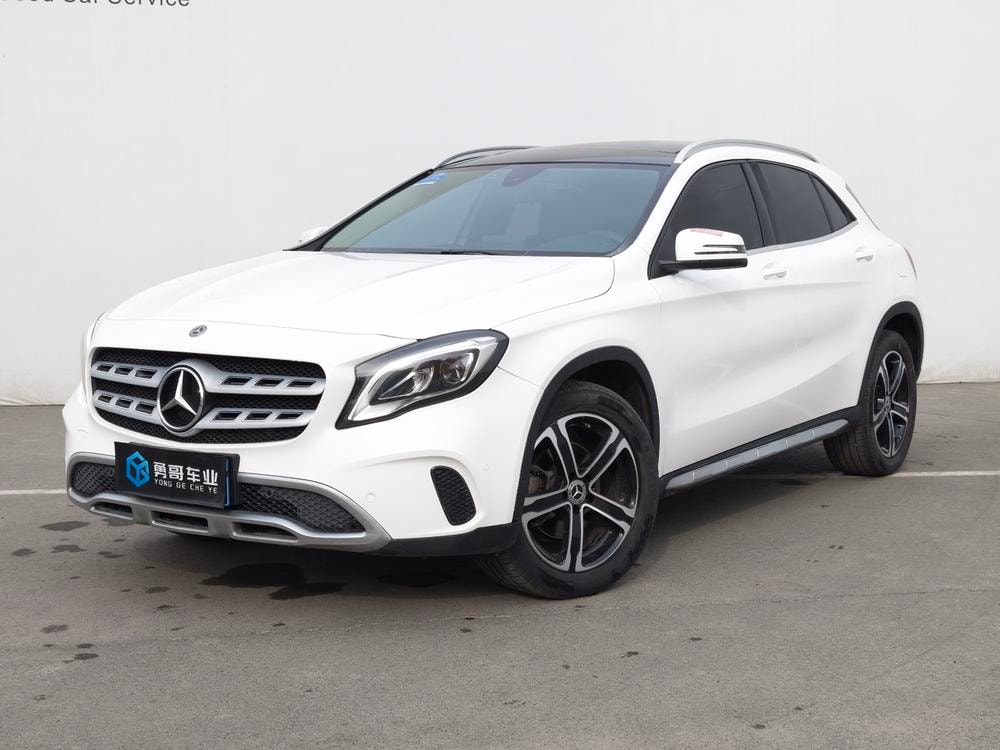 Mercedes-Benz GLA 2018 — фото автомобиля