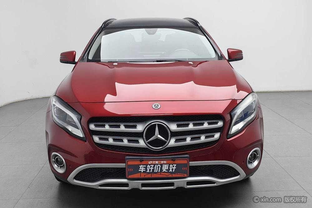 Mercedes-Benz GLA 2017 — фото автомобиля