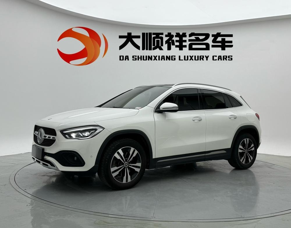 Mercedes-Benz GLA 2022 — фото автомобиля 1
