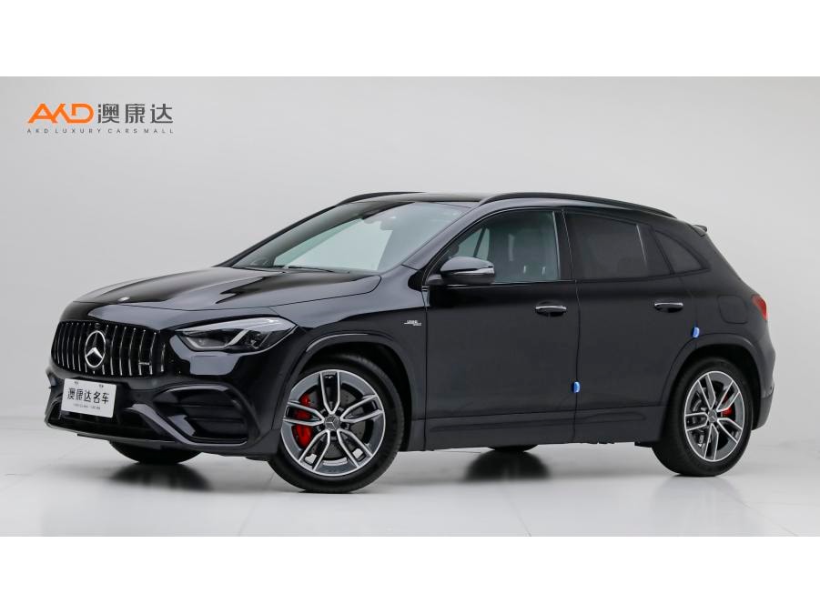 Mercedes-Benz GLA AMG 2024 — фото автомобиля 1