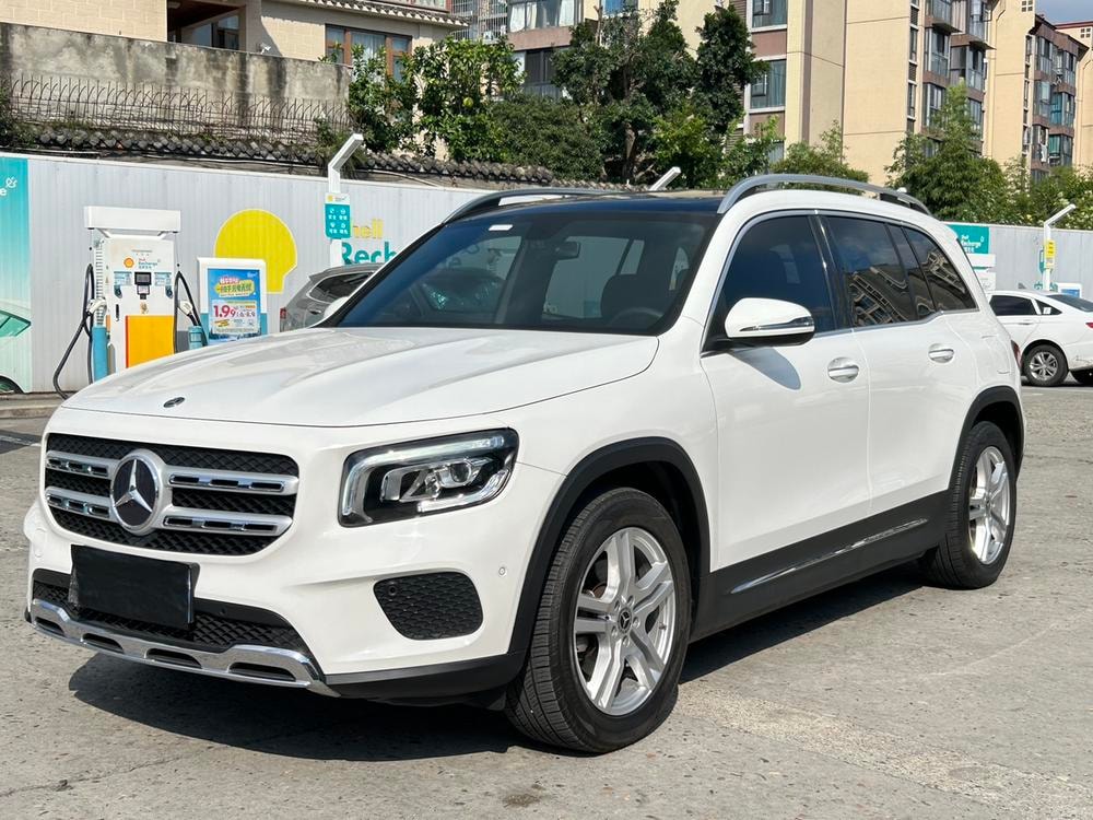 Mercedes-Benz GLB 2020 — фото автомобиля