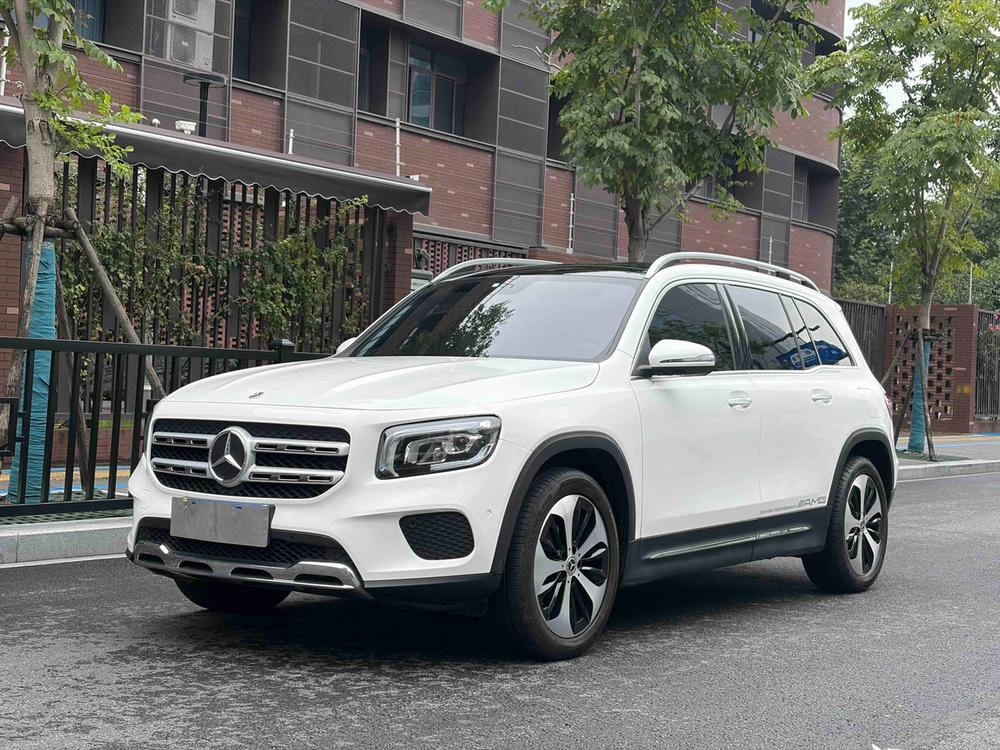 Mercedes-Benz GLB 2021 — фото автомобиля 1