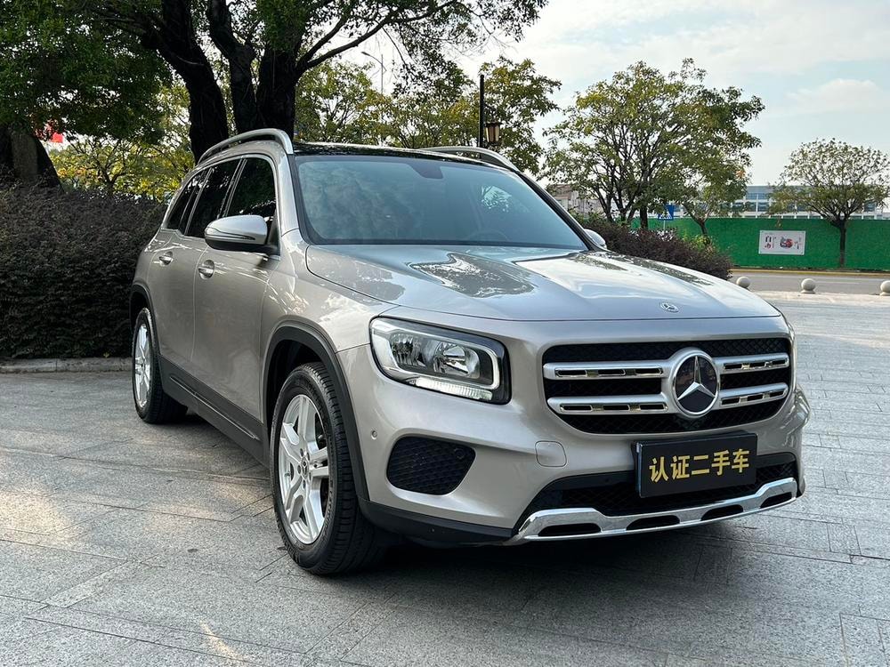 Mercedes-Benz GLB 2020 — фото автомобиля