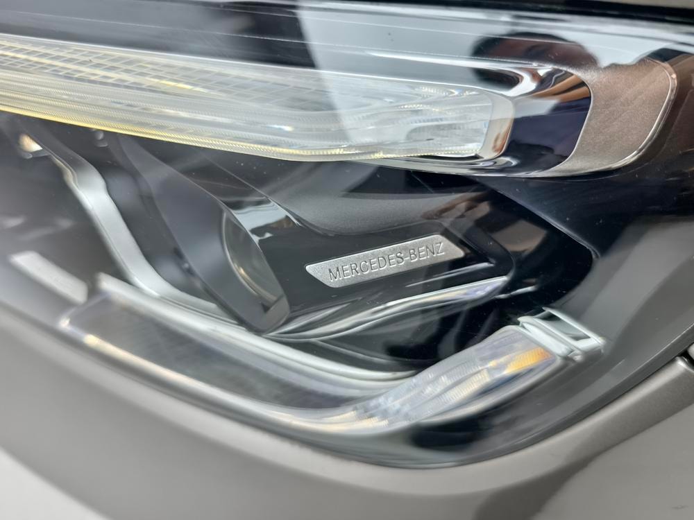 Mercedes-Benz GLB 2020 — фото автомобиля