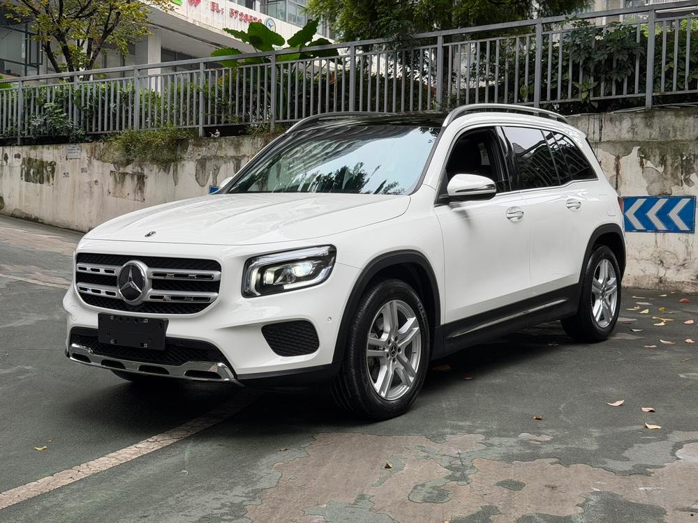 Mercedes-Benz GLB 2022 — фото автомобиля