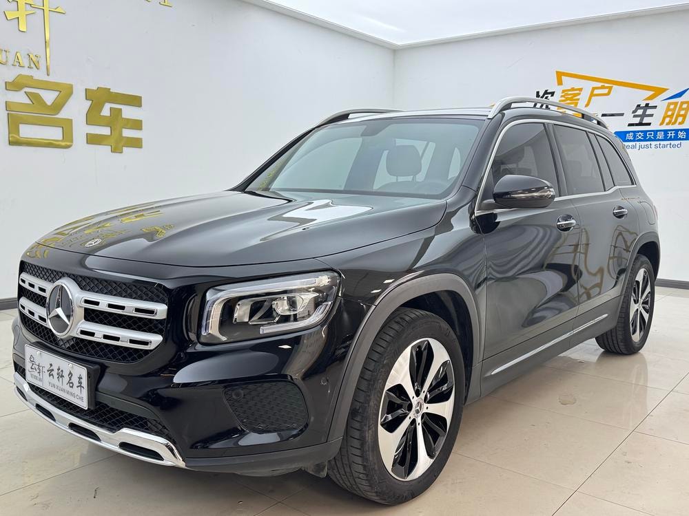 Mercedes-Benz GLB 2023 — фото автомобиля