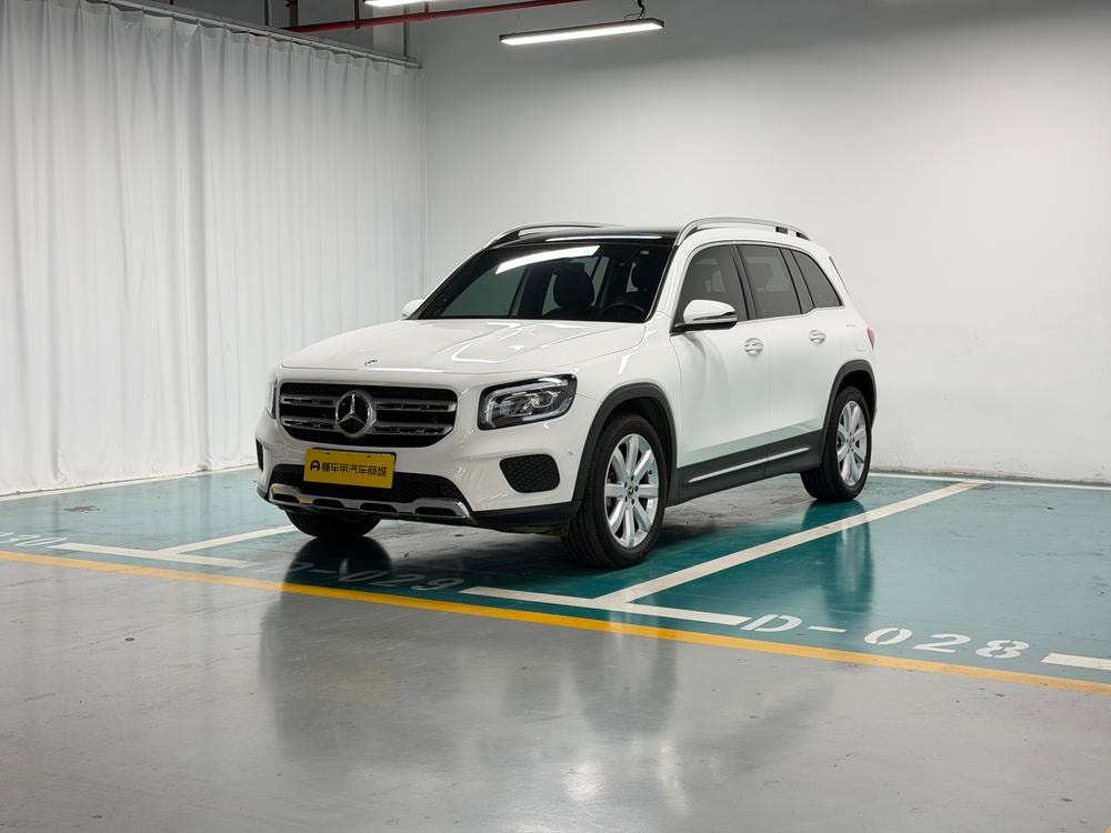 Mercedes-Benz GLB 2019 — фото автомобиля