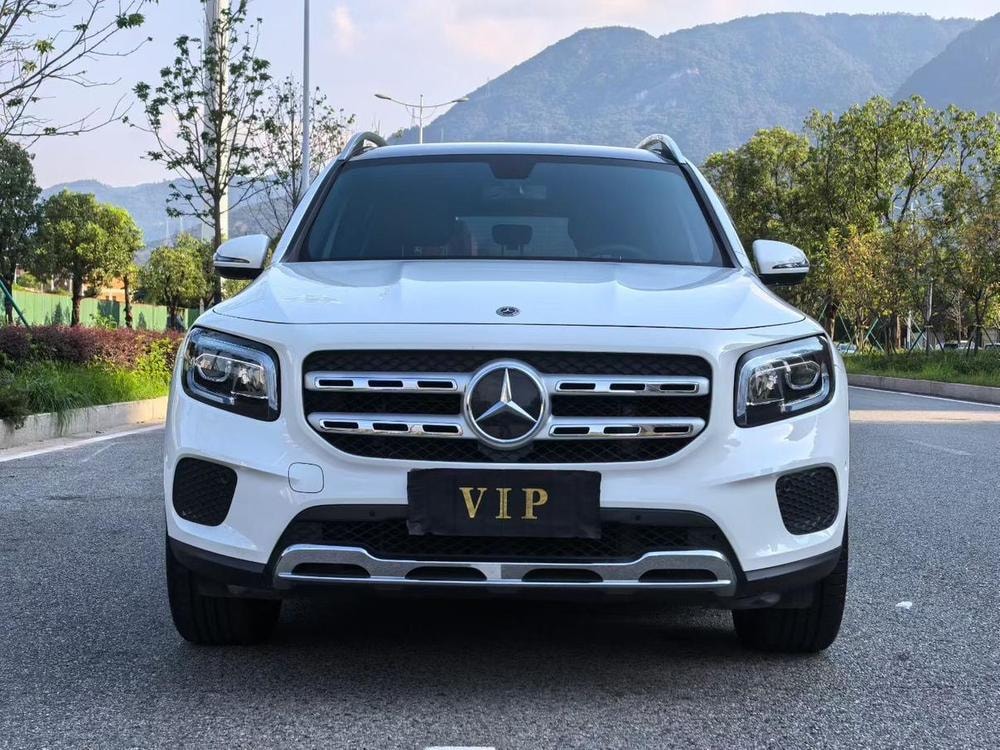 Mercedes-Benz GLB 2021 — фото автомобиля