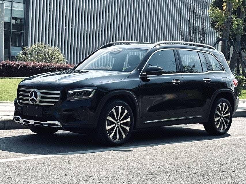 Mercedes-Benz GLB 2025 — фото автомобиля
